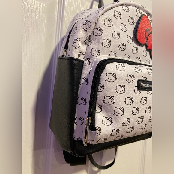 BNWT Hello Kitty Mini Backpack - Picture 2 of 8